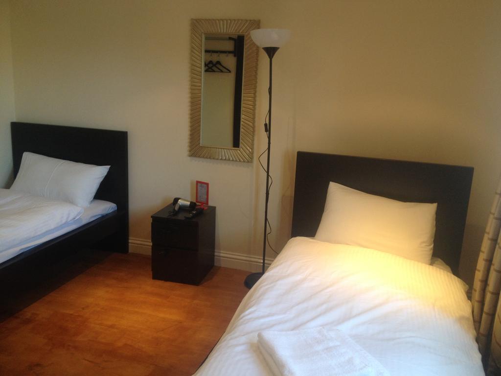 The Greyhound Cottage Chigwell Buitenkant foto