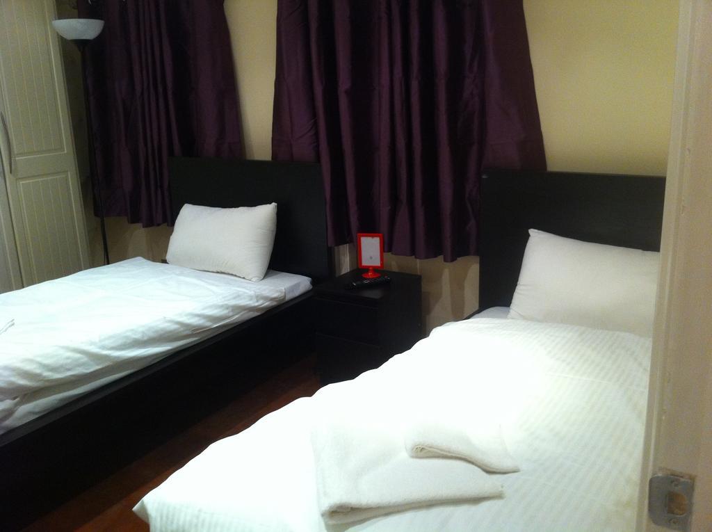 The Greyhound Cottage Chigwell Kamer foto
