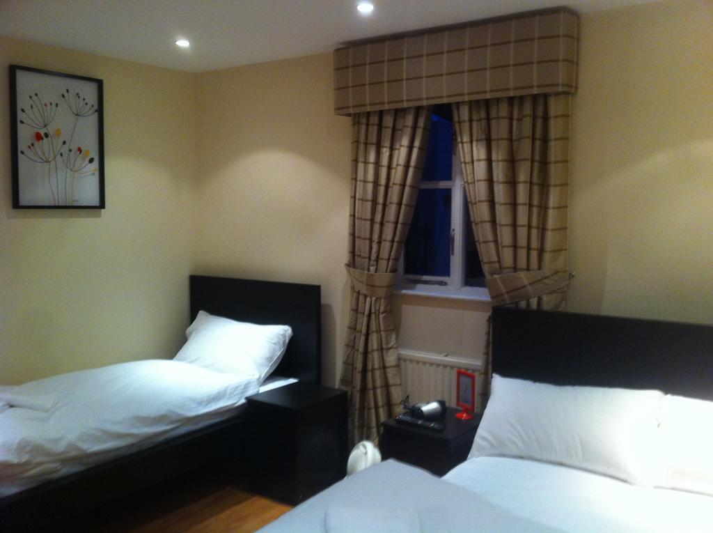 The Greyhound Cottage Chigwell Kamer foto