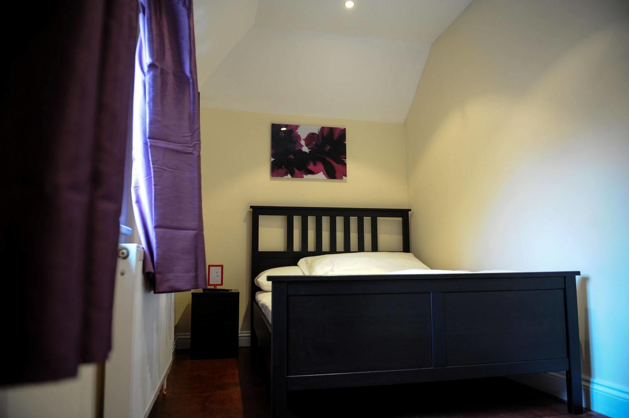 The Greyhound Cottage Chigwell Buitenkant foto