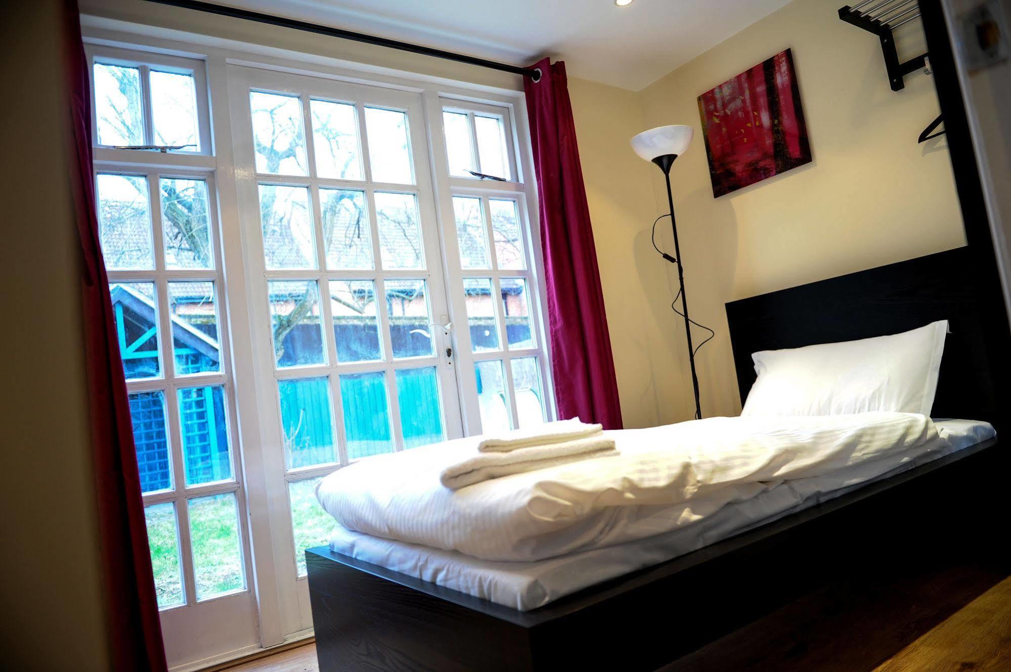 The Greyhound Cottage Chigwell Buitenkant foto